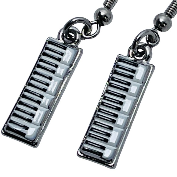 Silver, black, & white metal dangle piano keyboard music earrings NEW - Picture 3 of 8